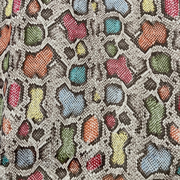 Multi color snake print blouse - Picture 2 of 7